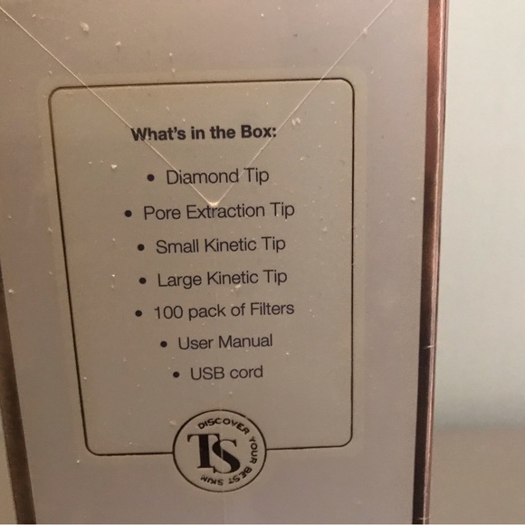 UltradermMD Skincare Device - Lilac - Picture 3 of 4